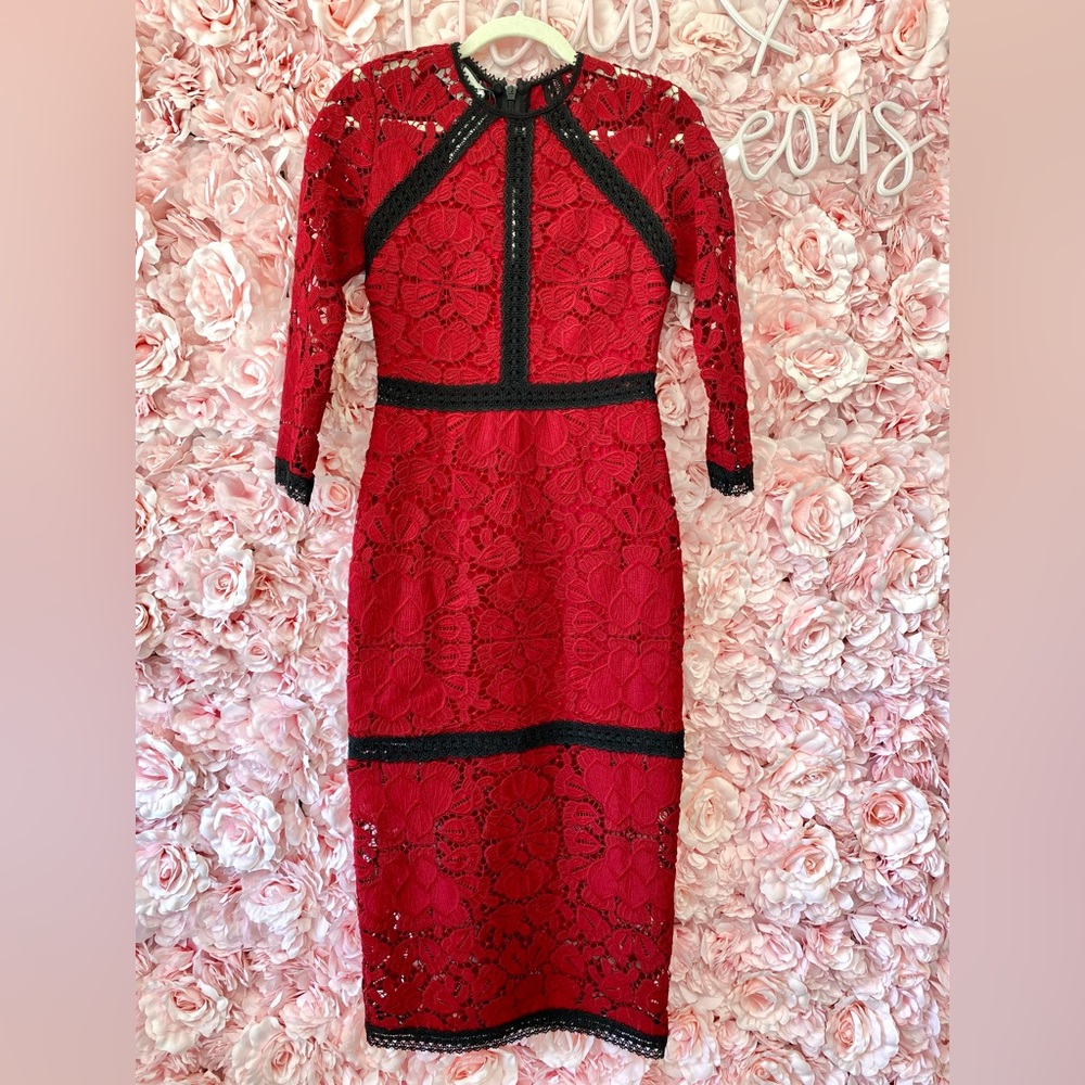 ALEXIS Randie dress!! New with tags!! Never worn! Red / Black lace midi Dress!!